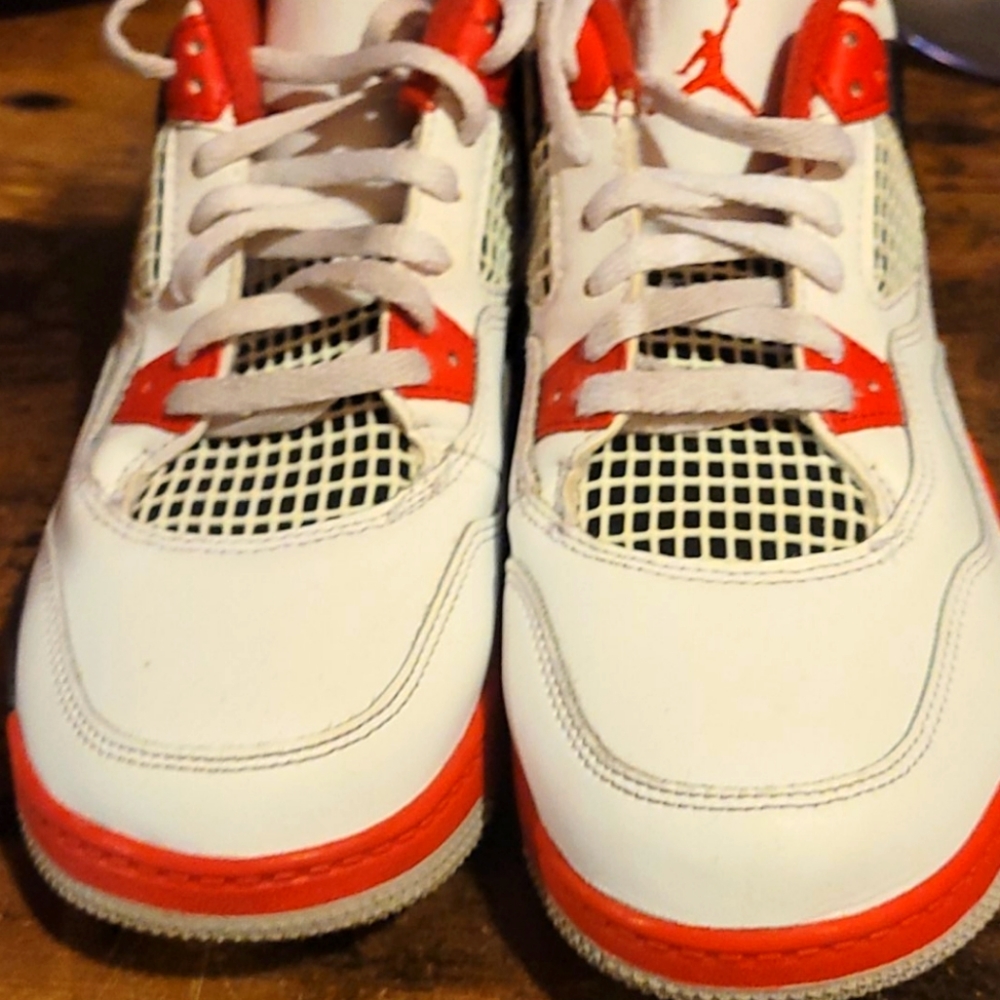 Jordan Retro 4